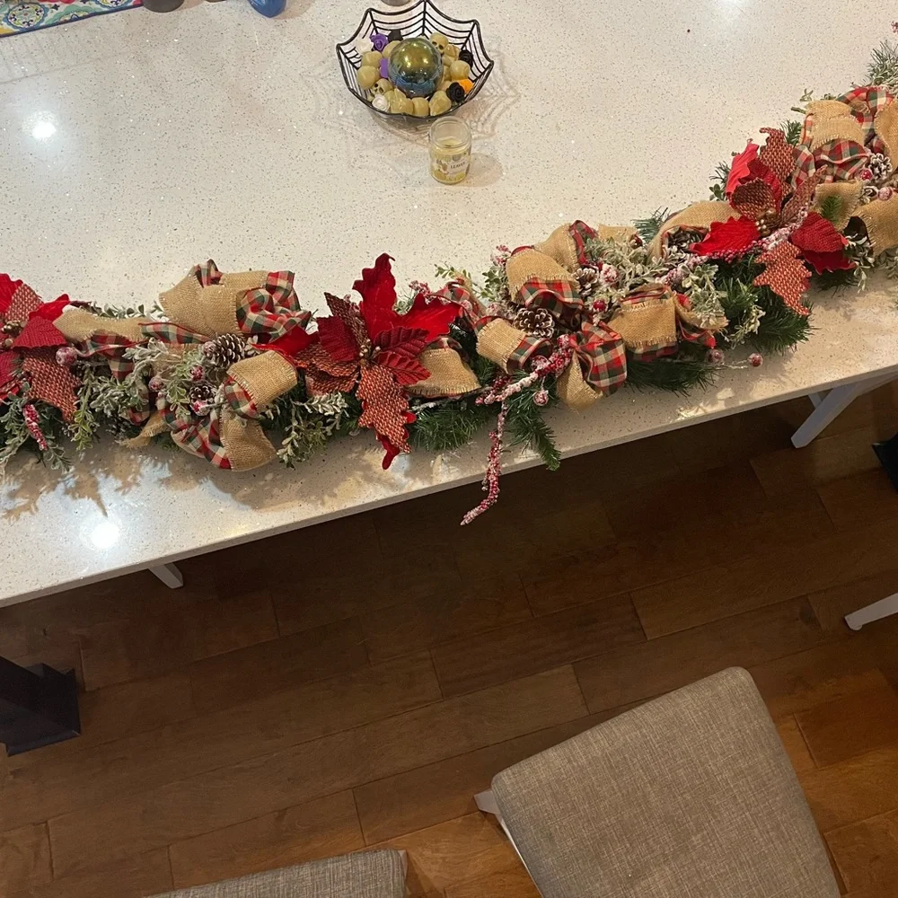 Lighted Christmas Garland